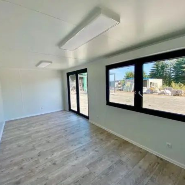 Contenedor habilitado como oficina de 18 m² Contenedor habilitado como oficina de 18 m²